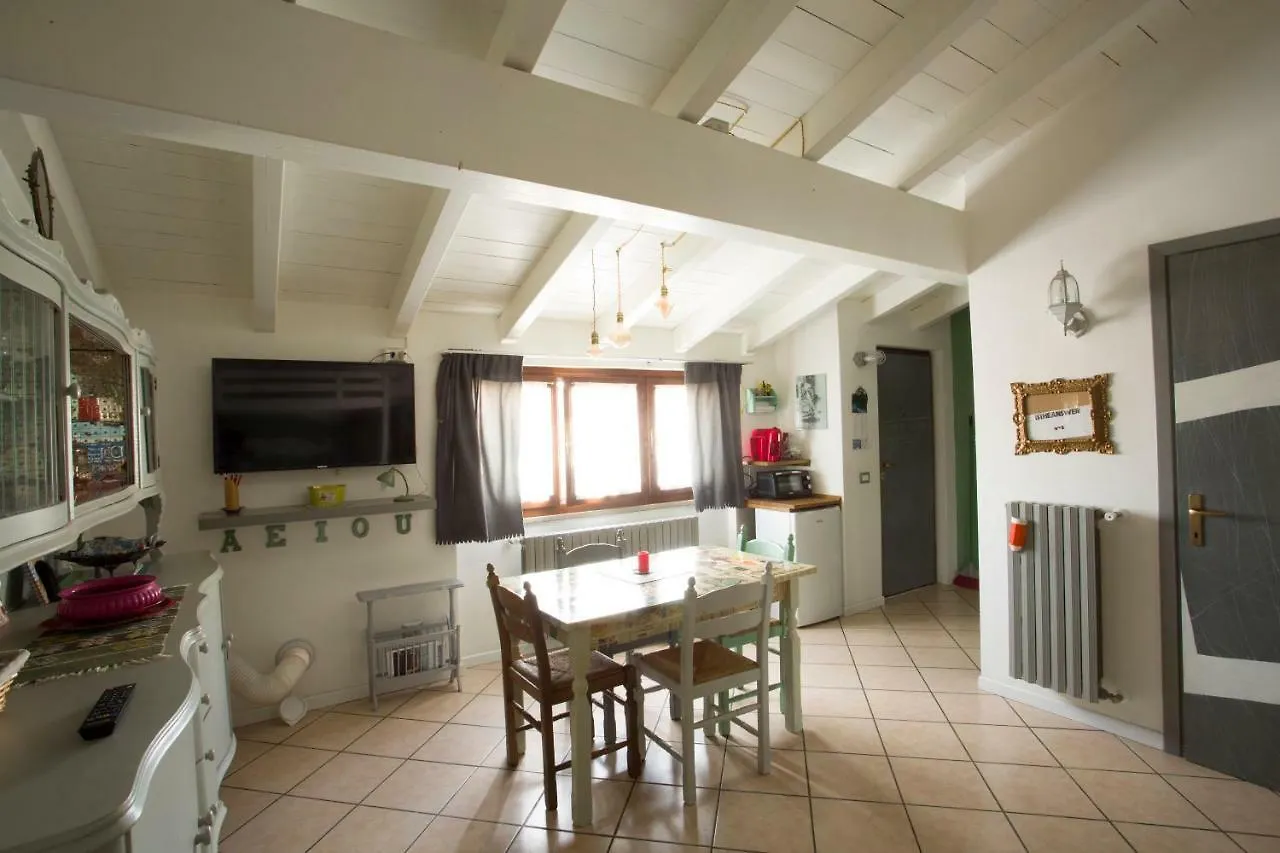 Mansardine Metropolitane Apartment Brescia Italy